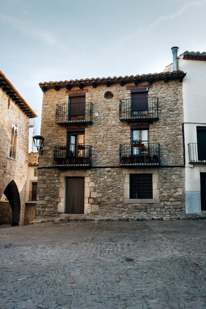 What to do in Ares del Maestrat, Spain? Wander around village streets