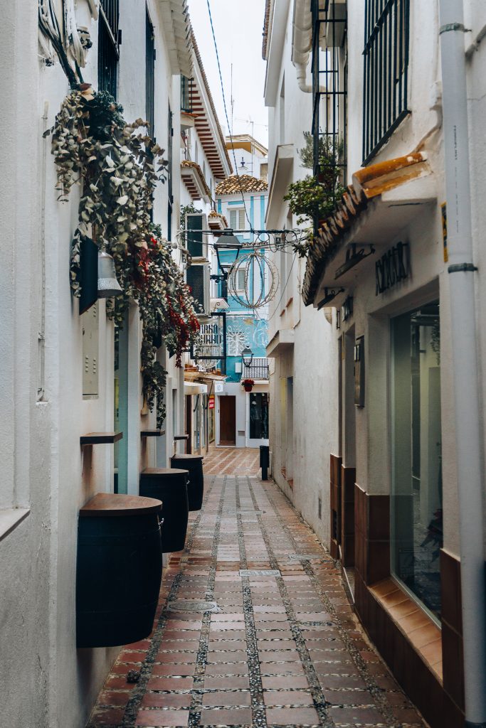 Things to see in Marbella Spain - Walks Old Town Cobbled Narrow White Streets