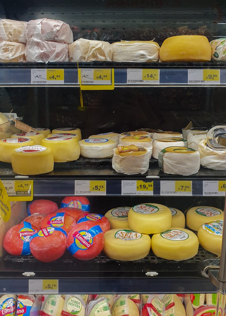 Costs of groceries in Portugal - cheese