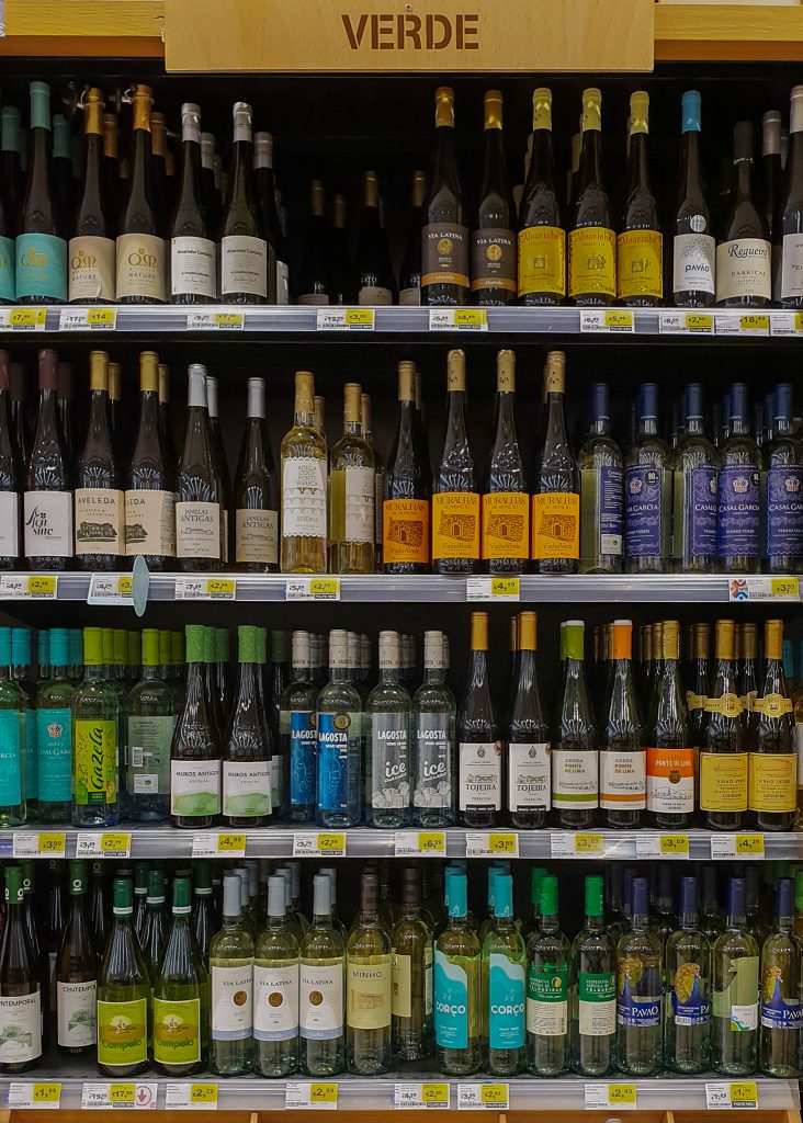 Costs of groceries in Portugal - vino verde