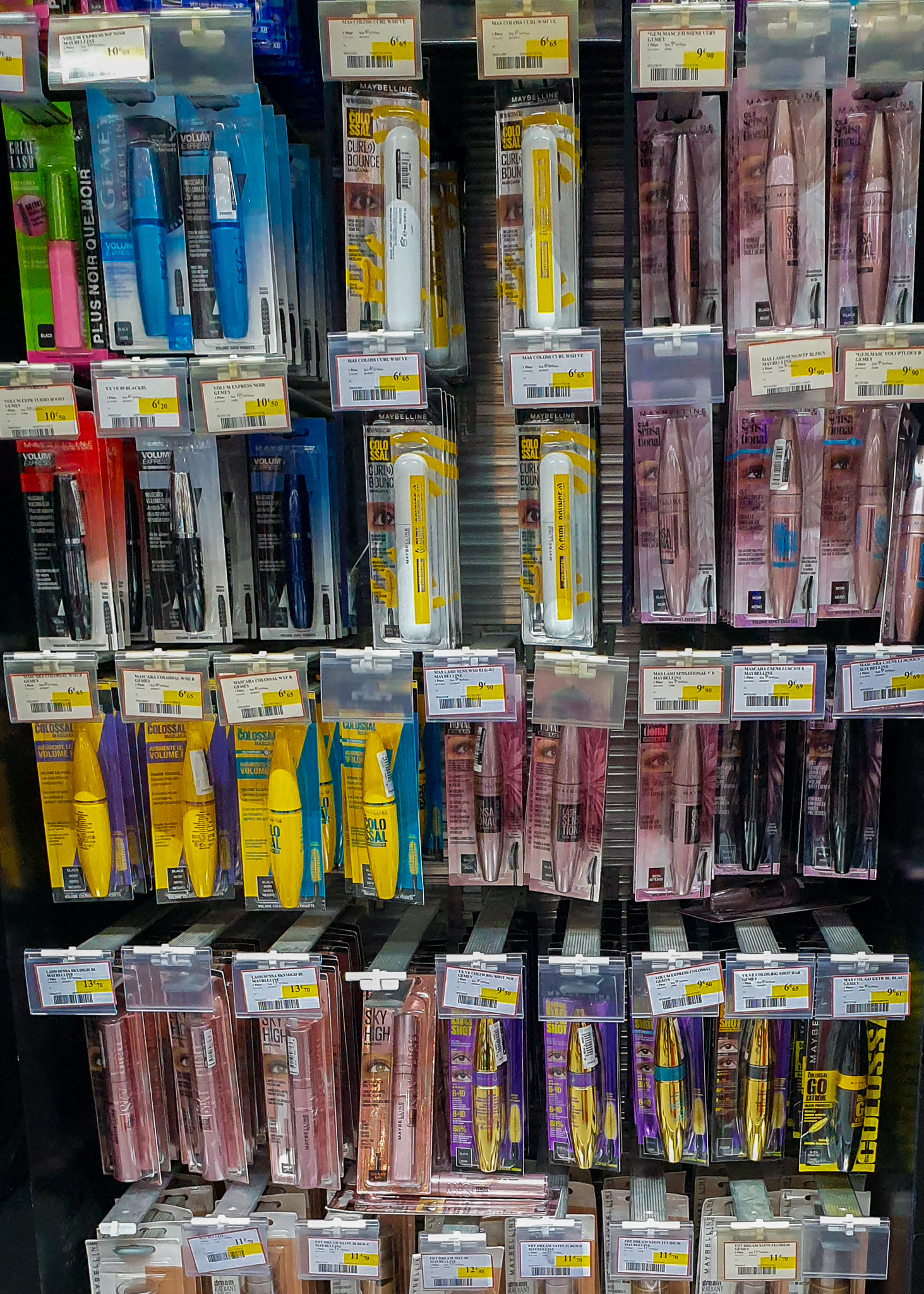 Cost of cosmetics in France - make up products