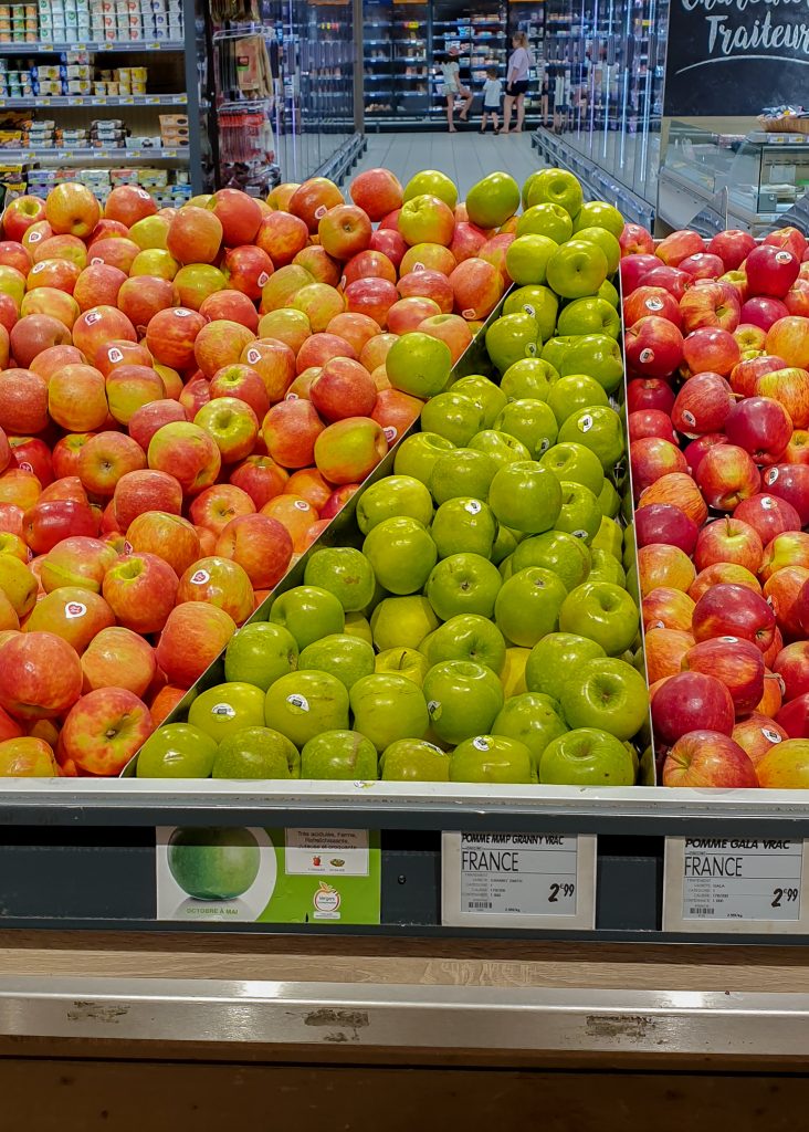 Cost of groceries in France - apples