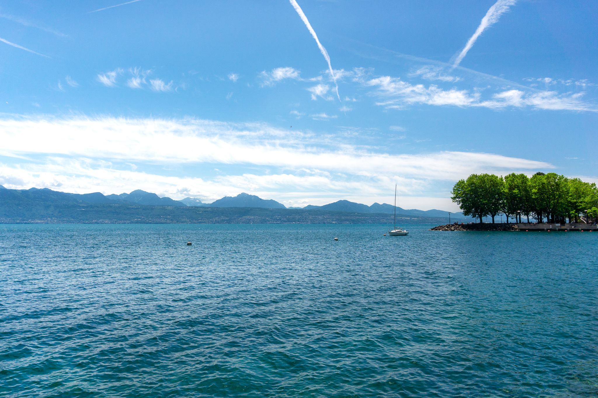 Spectacular views over Lake Geneva Shores in Lausanne, Switzerland