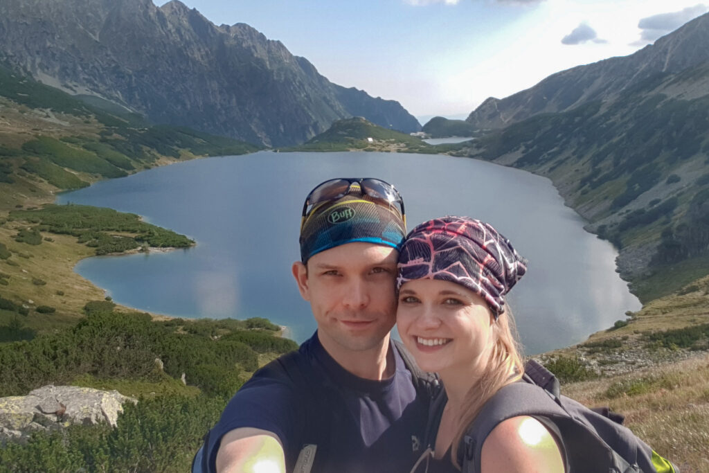 Happy Little Traveler team on a trail in Tatra Mountains