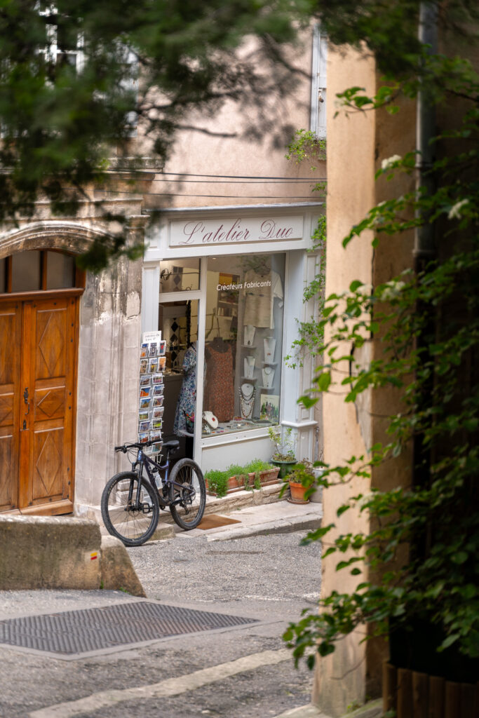 Bonnieux France Travel Guide