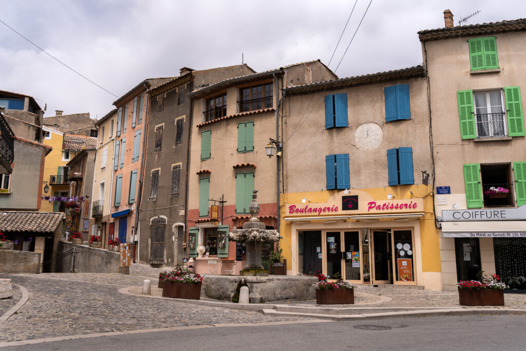 Beautiful Villages In Provence - Valensole