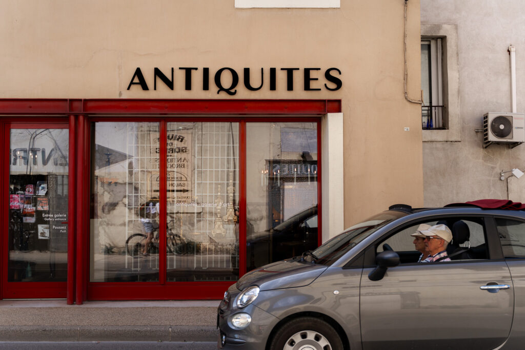 Antiques store in L’Isle-sur-la-Sorgue Provence