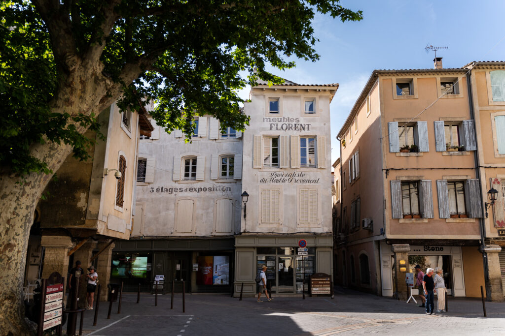 Beautiful old town of L’Isle-sur-la-Sorgue in Provence