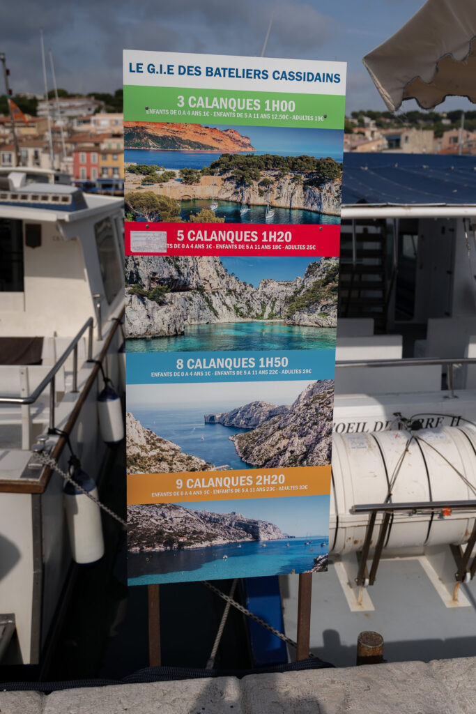 Explore Cassis Calanques by boat tour