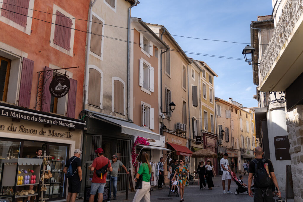 L’Isle-sur-la-Sorgue Old Town Streets