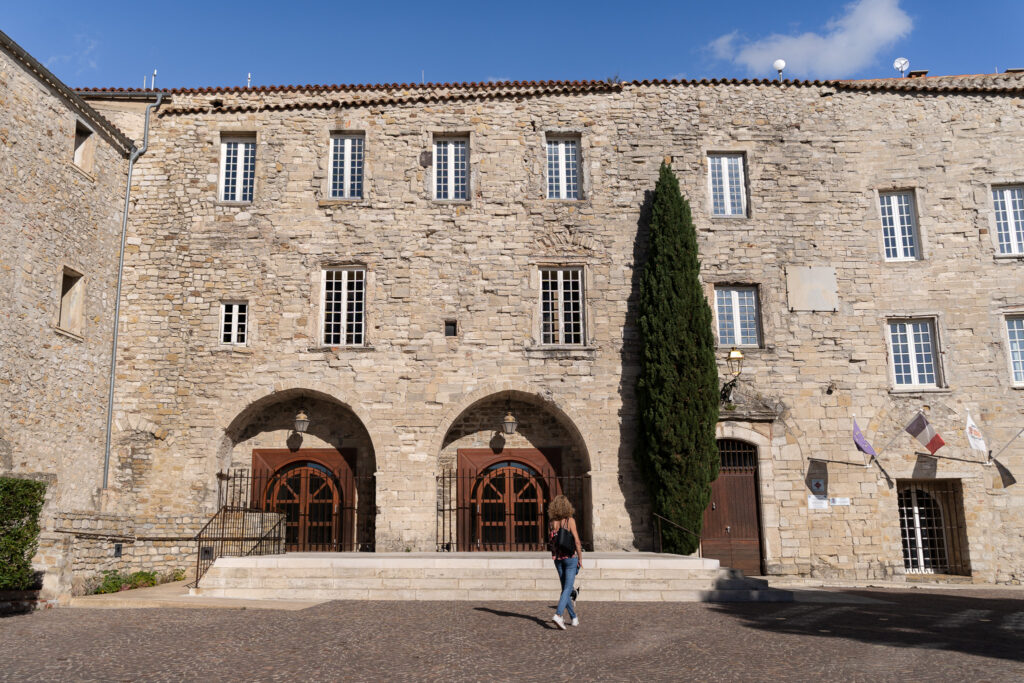 Places to visit in Le Castellet - Town Hall