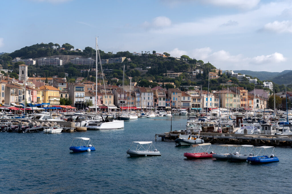 What to do in Cassis - Admire view over Cassis Port