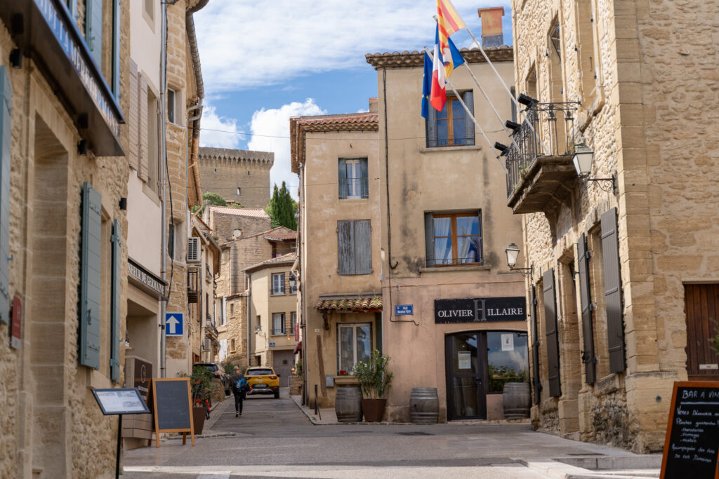Villages In Provence - Chateauneuf-du-Pape