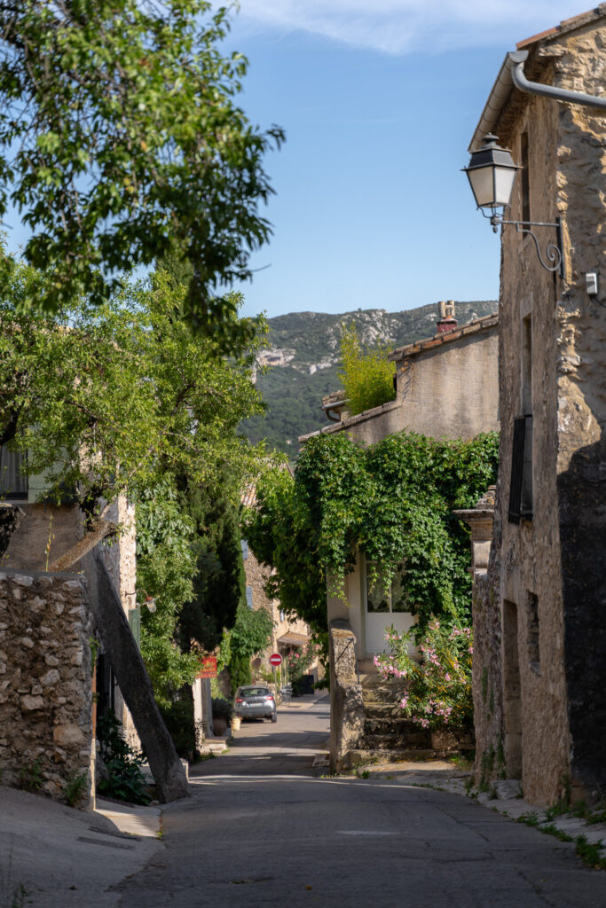 Explore Eygalieres village Alpilles