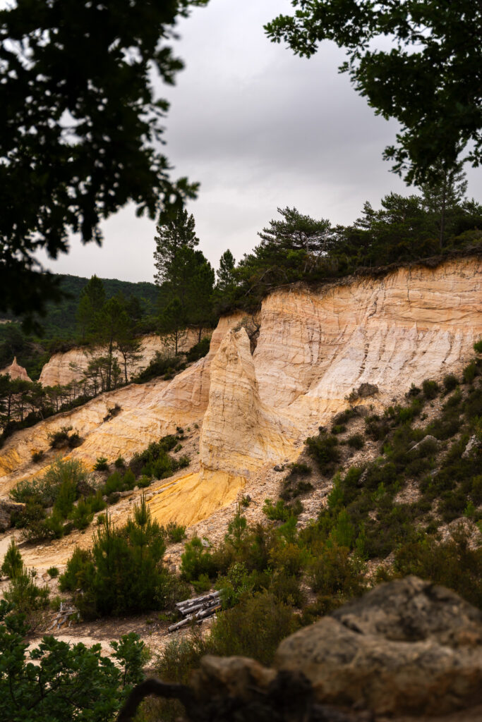 Belvederes Circuit in Colorado Provencal