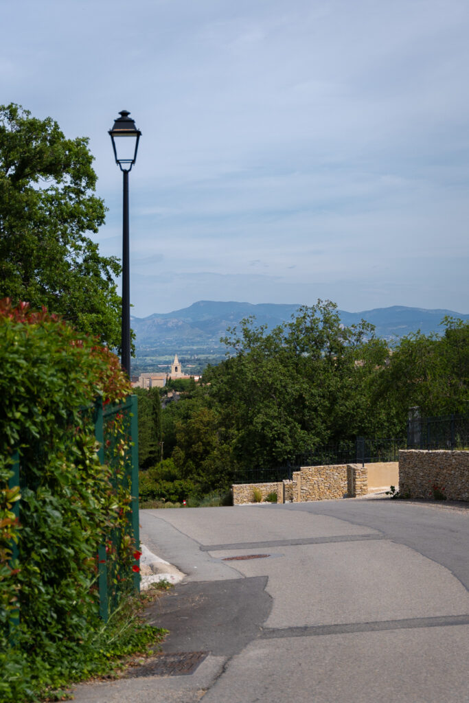 How to get to Venasque France