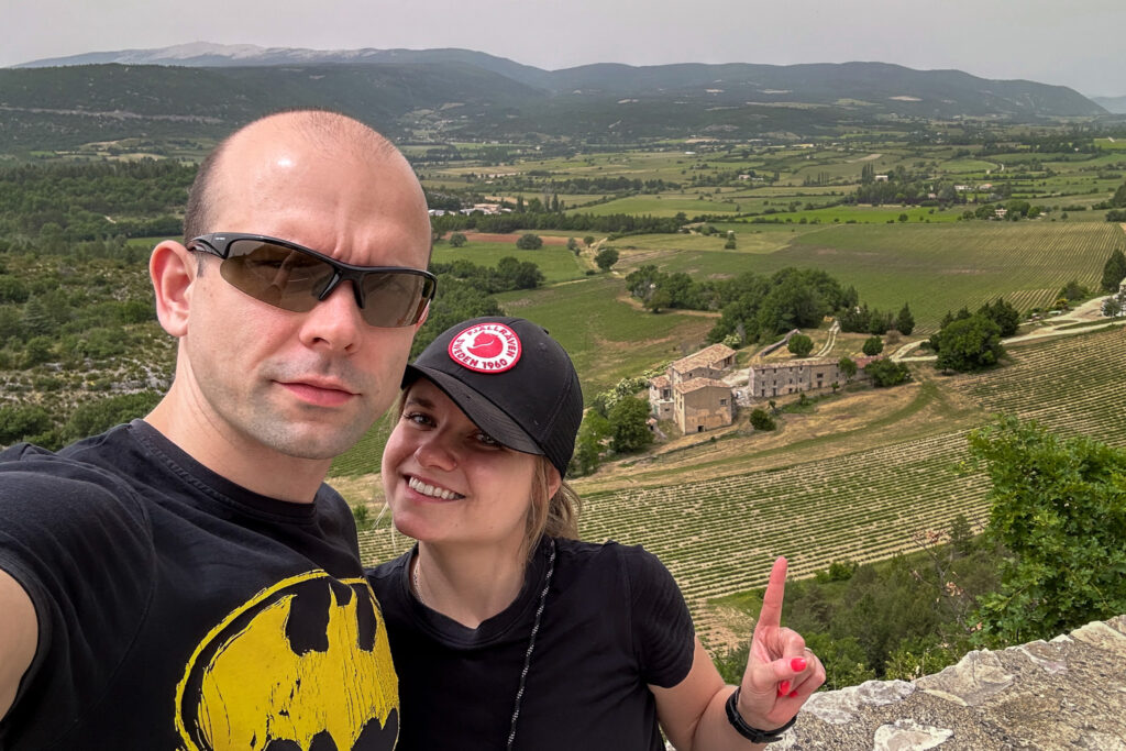 Happy Little Traveler team exploring Sault France