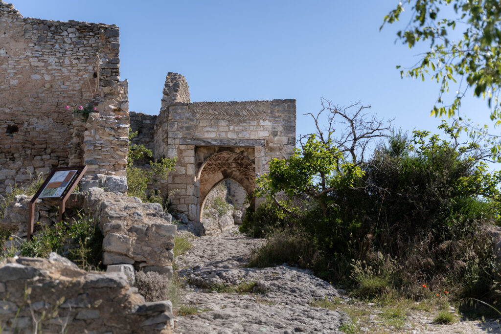 Saint Saturnin les Apt Castle ruins