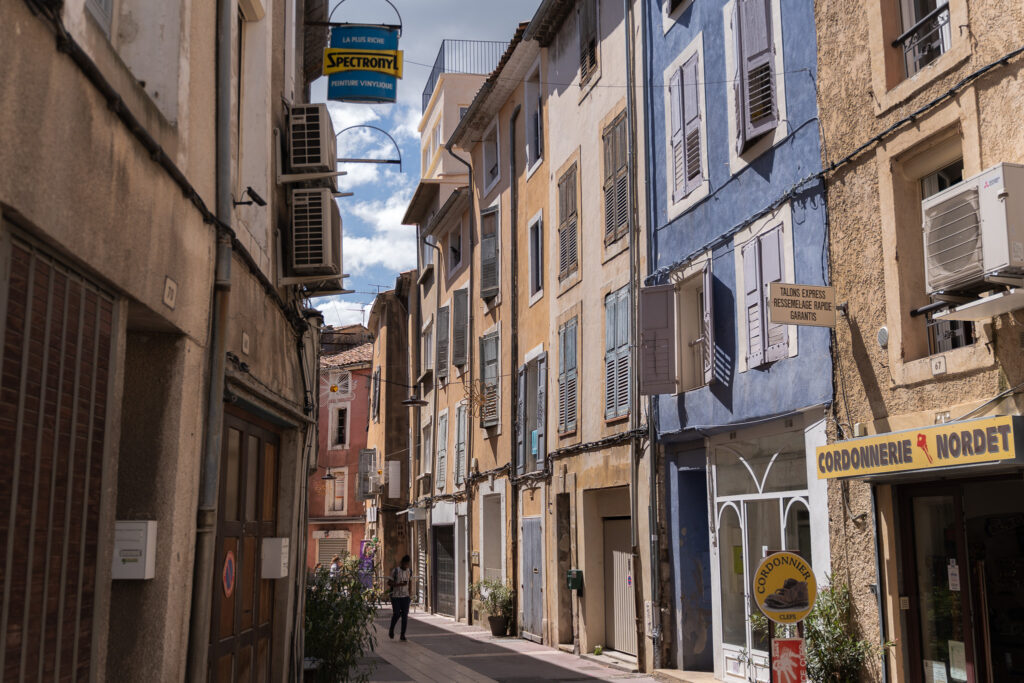 How to get to Apt France